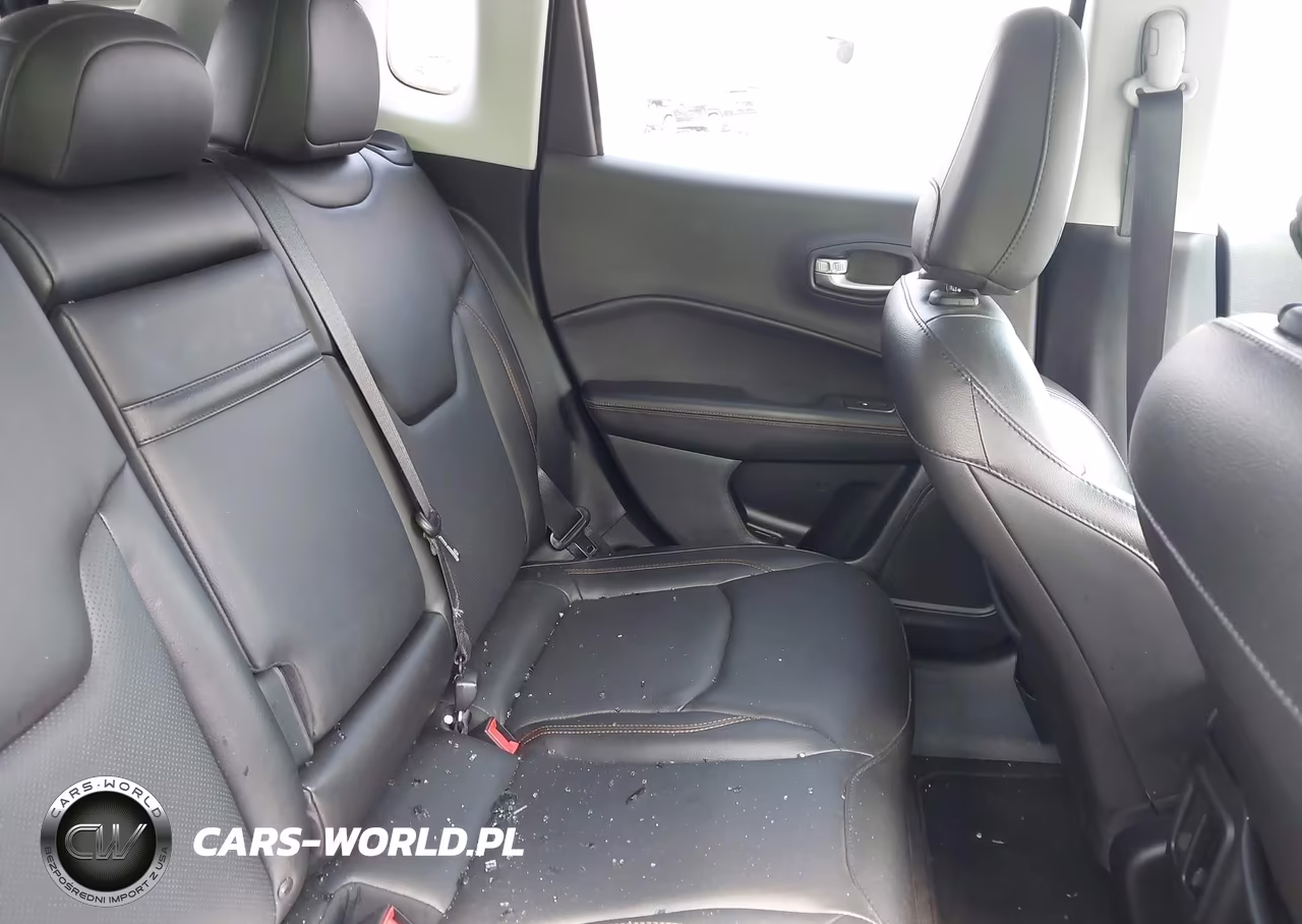 2018 Jeep Compass Limited 4X4 VIN:3C4NJDCB0JT299291 - 8