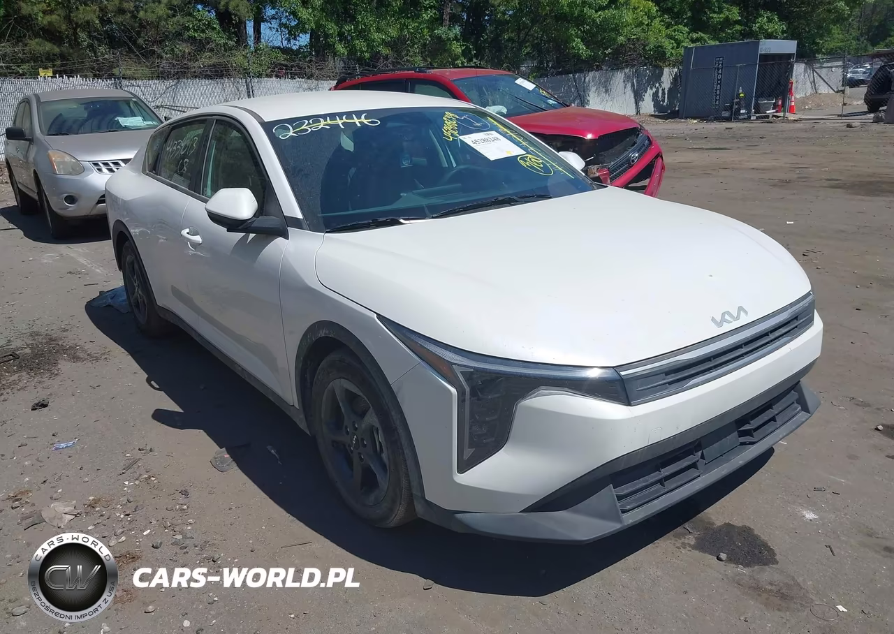 2025 Kia K4 Lxs