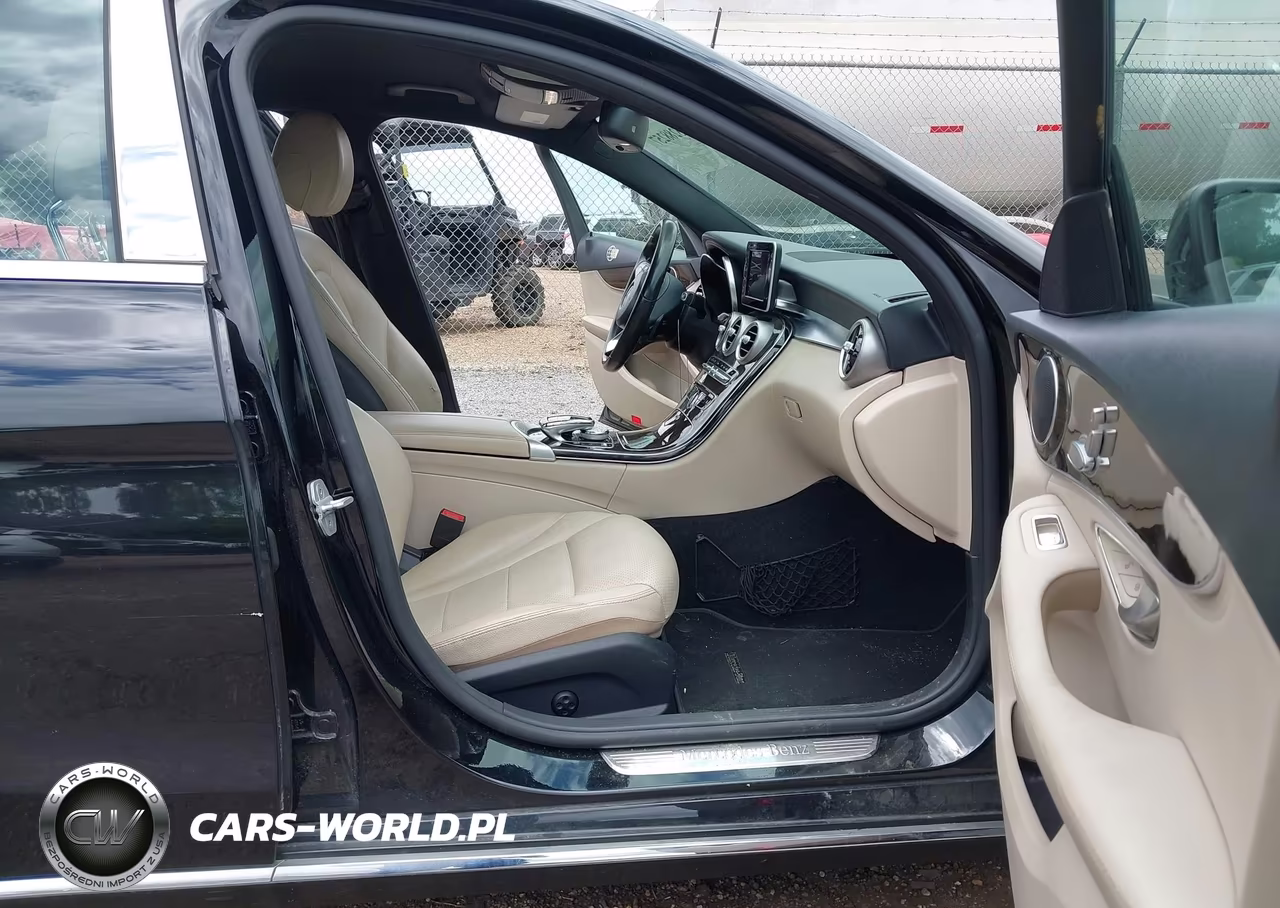 2015 Mercedes-Benz C 300 VIN:55SWF4JB2FU045675 - 5