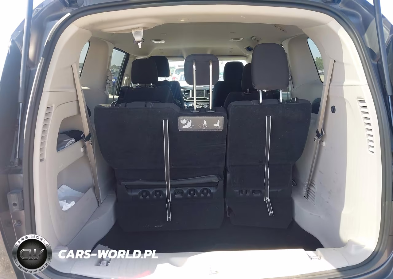 2020 Chrysler Voyager Lx VIN:2C4RC1CG4LR205134 - 12