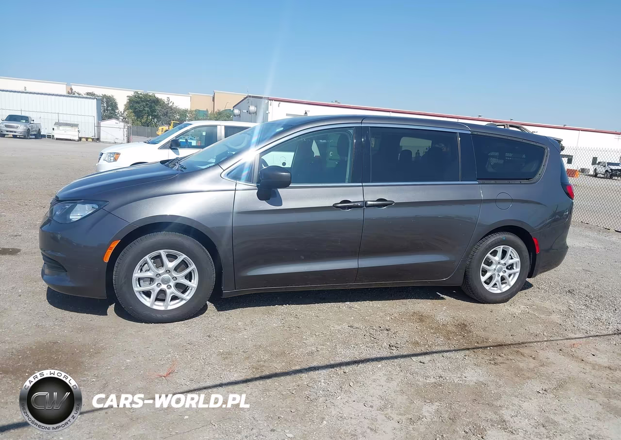 2020 Chrysler Voyager Lx VIN:2C4RC1CG4LR205134 - 16