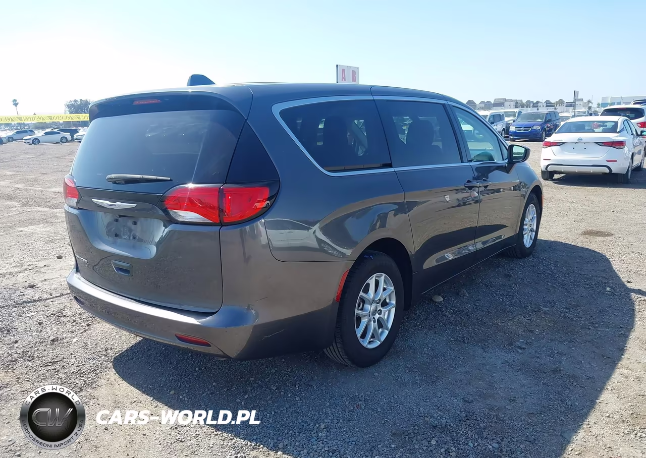 2020 Chrysler Voyager Lx VIN:2C4RC1CG4LR205134 - 4