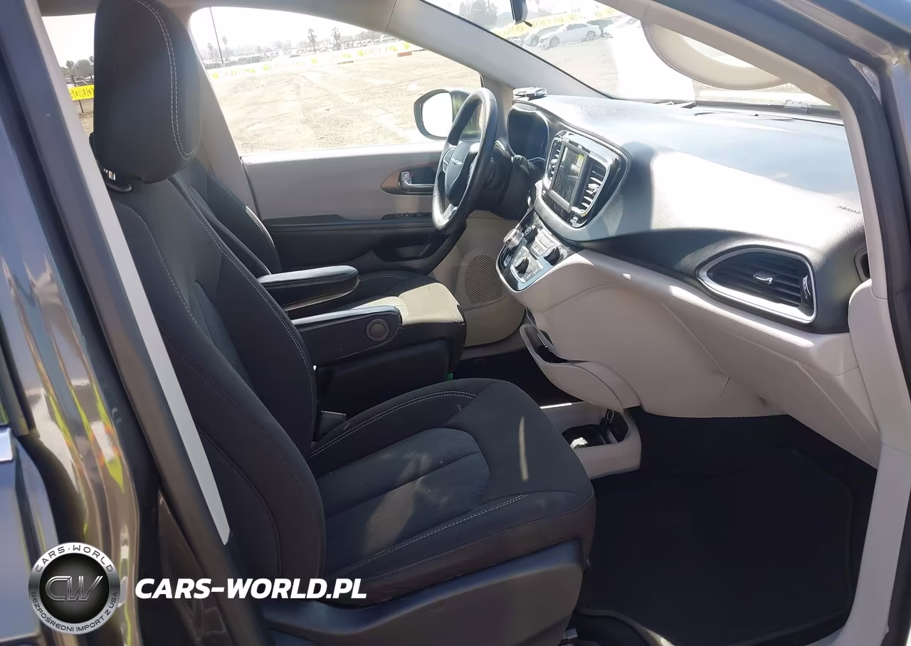2020 Chrysler Voyager Lx VIN:2C4RC1CG4LR205134 - 5