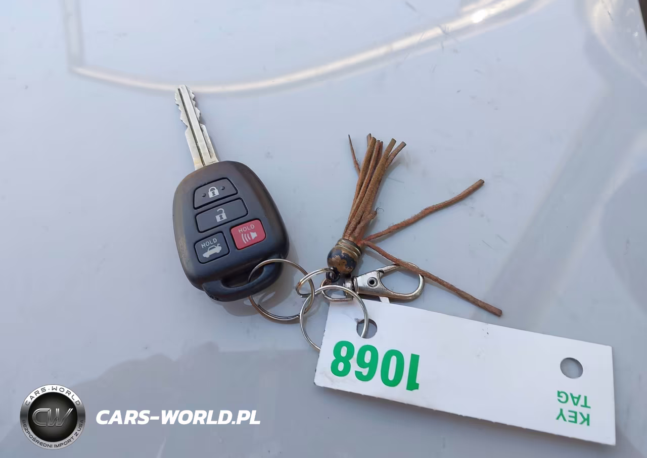 2019 Toyota Corolla Le VIN:5YFBURHE3KP875485 - 11