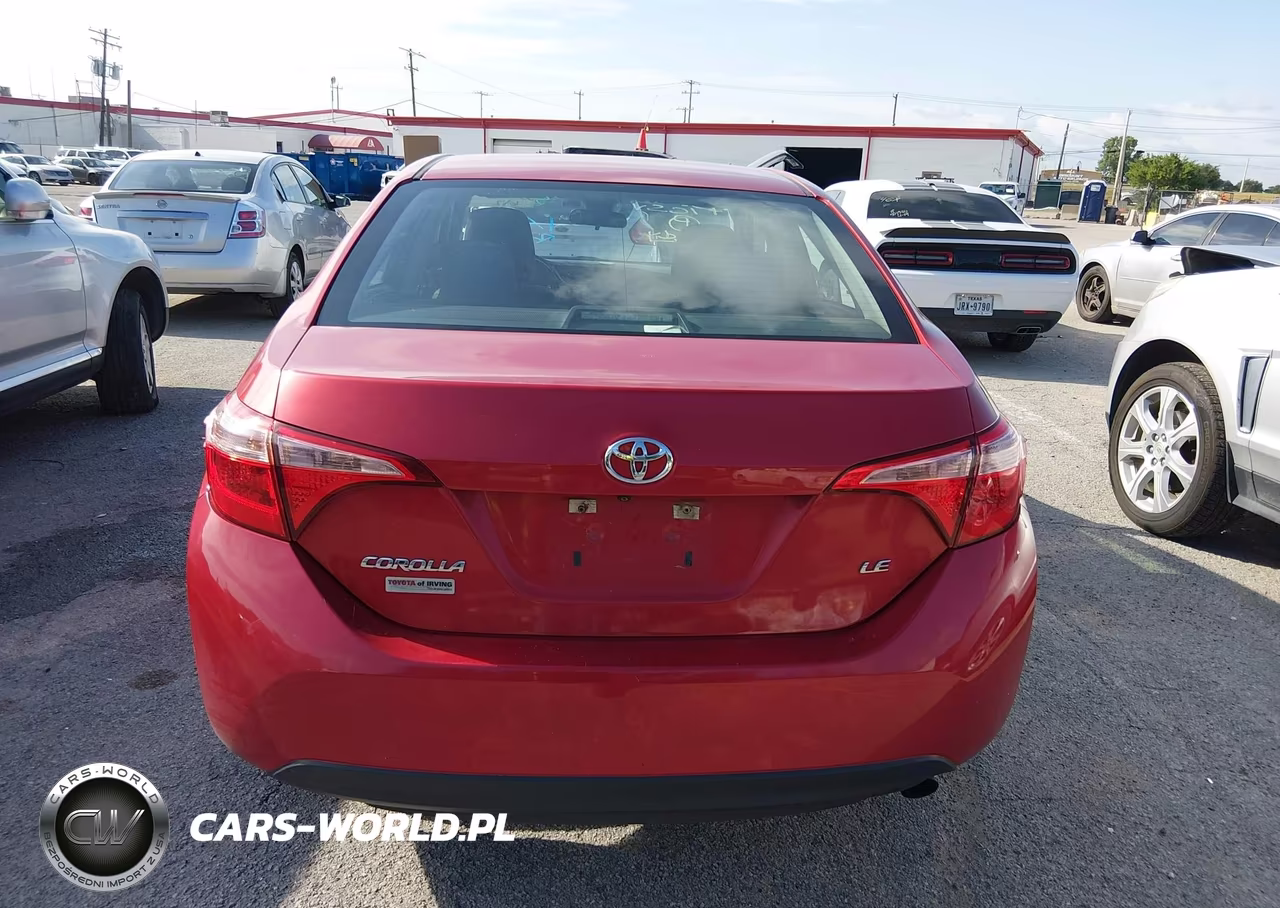 2018 Toyota Corolla Le VIN:5YFBURHE9JP835796 - 16