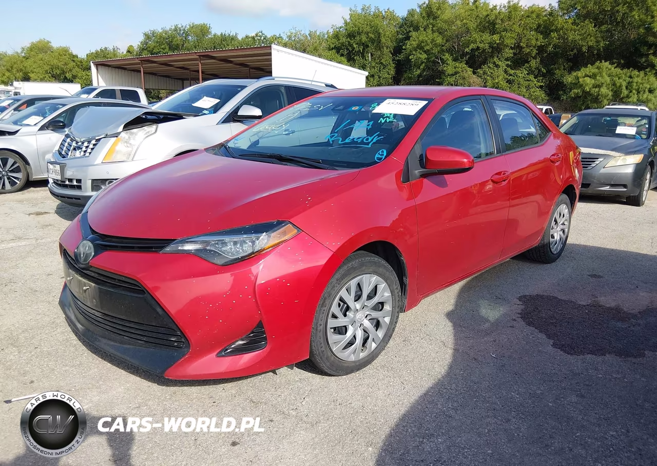 2018 Toyota Corolla Le VIN:5YFBURHE9JP835796 - 2