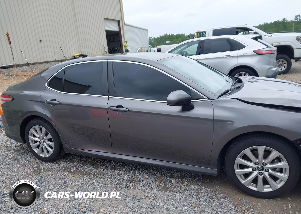 2019 Toyota Camry Le VIN:4T1B11HK3KU764725 - 13