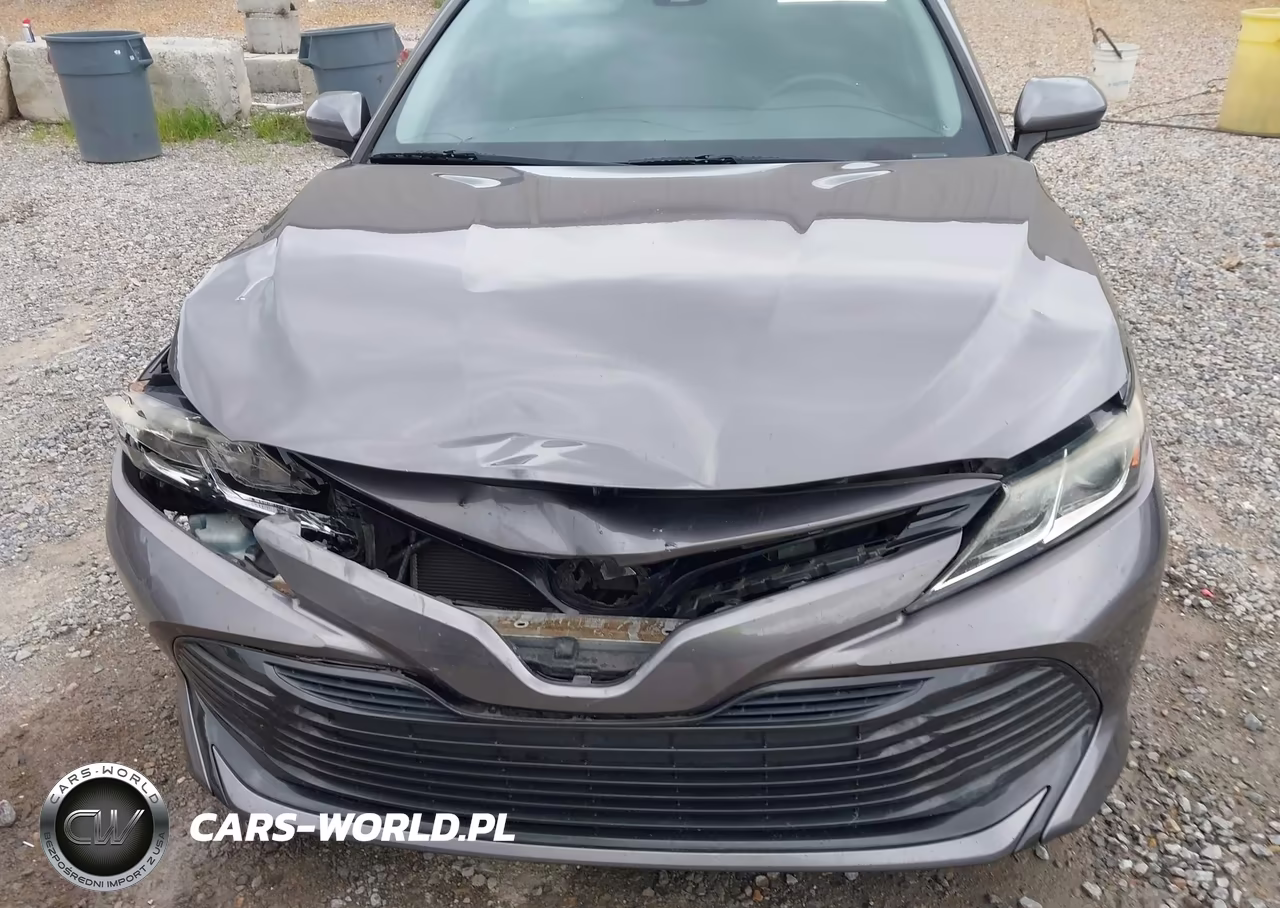 2019 Toyota Camry Le VIN:4T1B11HK3KU764725 - 6