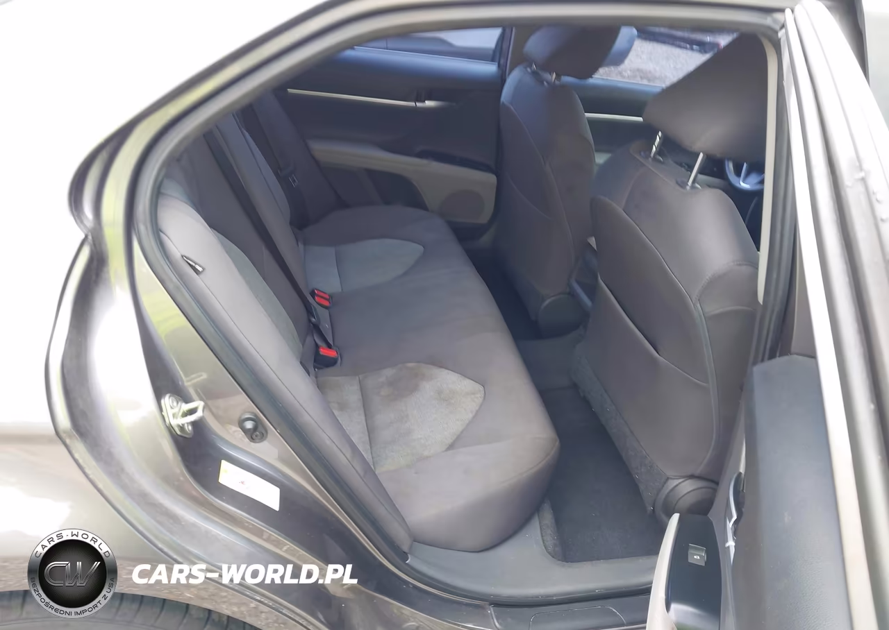 2019 Toyota Camry Le VIN:4T1B11HK3KU764725 - 8