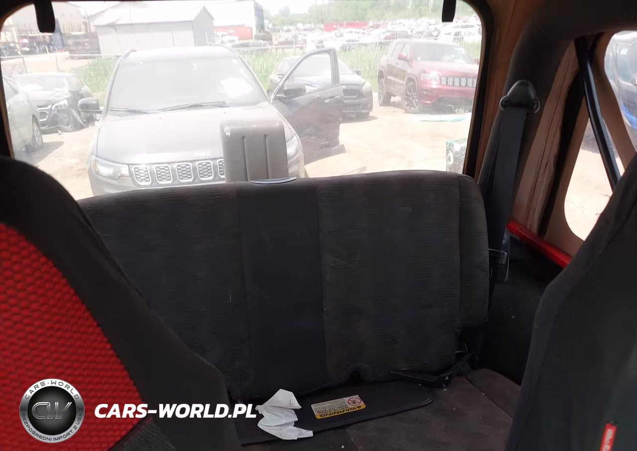 2005 Jeep Wrangler X VIN:1J4FA39S75P330806 - 8