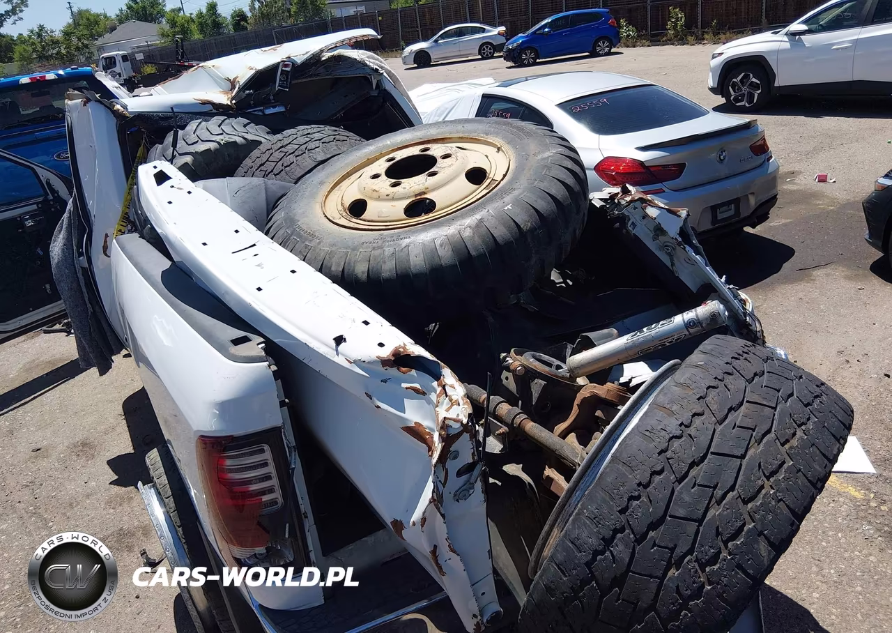 2011 Ram Ram 3500 Laramie VIN:3D73Y3HL0BG516840 - 11