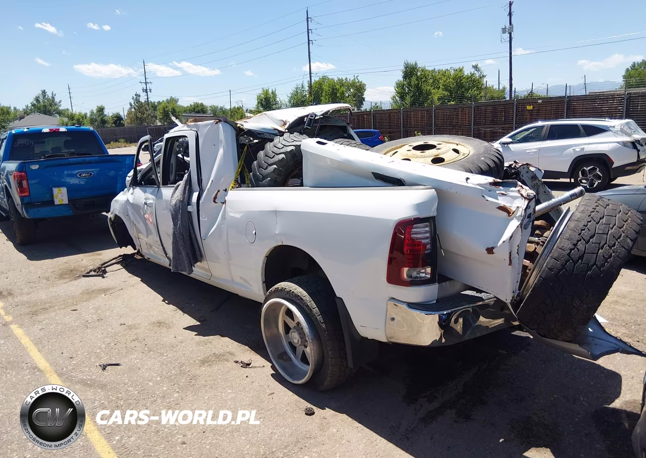 2011 Ram Ram 3500 Laramie VIN:3D73Y3HL0BG516840 - 3