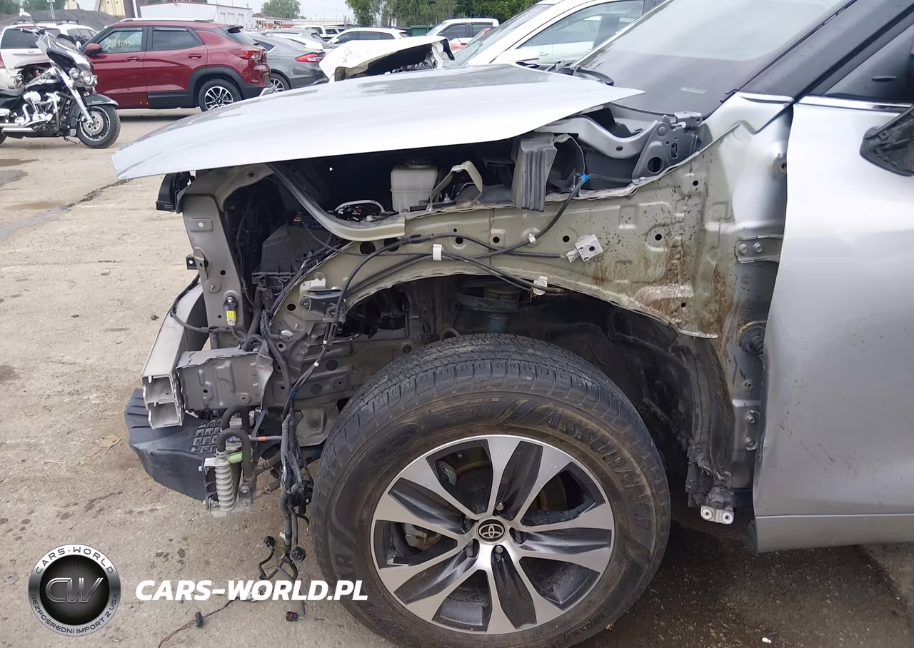 2022 Toyota Highlander Xle VIN:5TDHZRBH6NS247057 - 18
