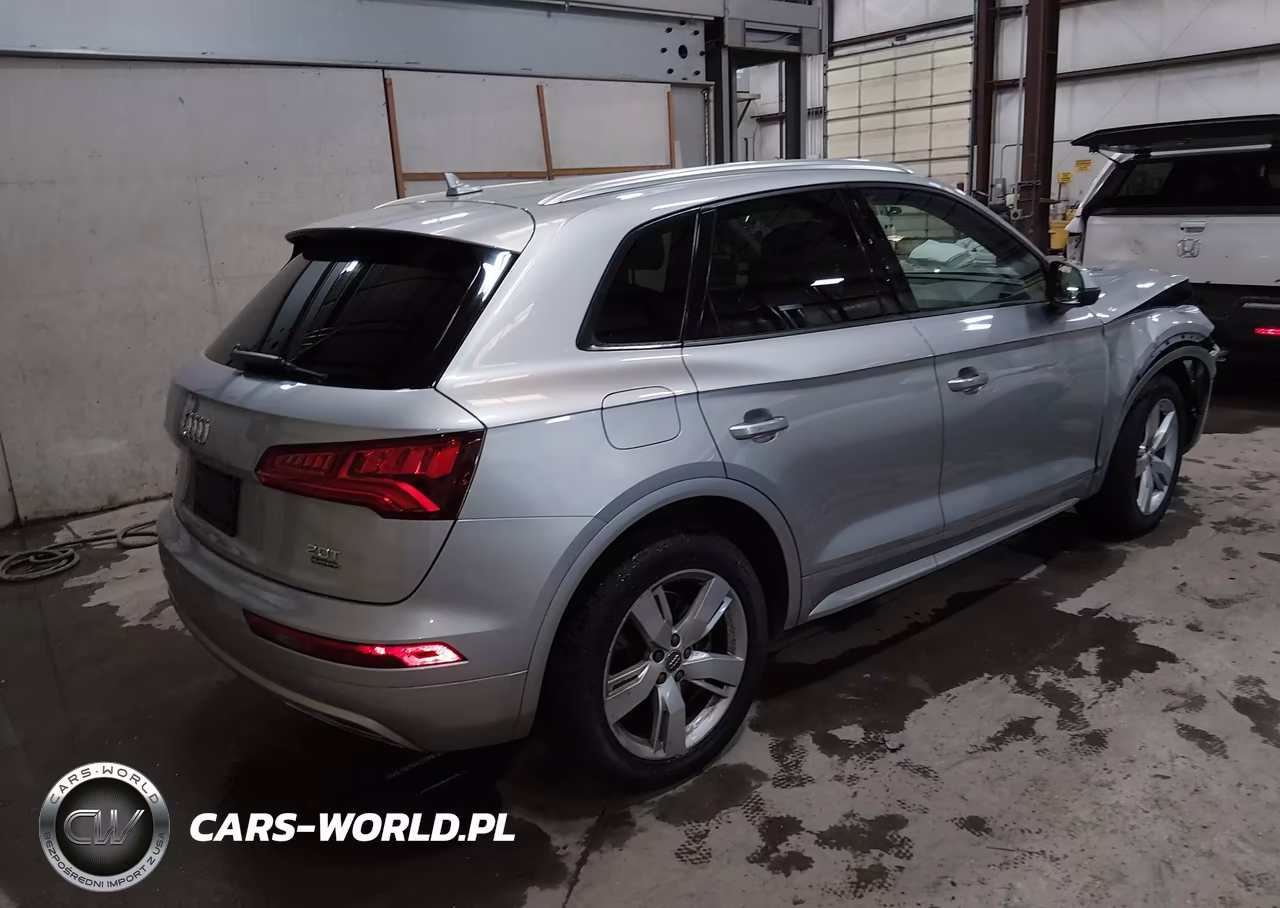 2018 Audi Q5 2.0T Premium-2.0T Tech Premium VIN:WA1ANAFY4J2199420 - 4