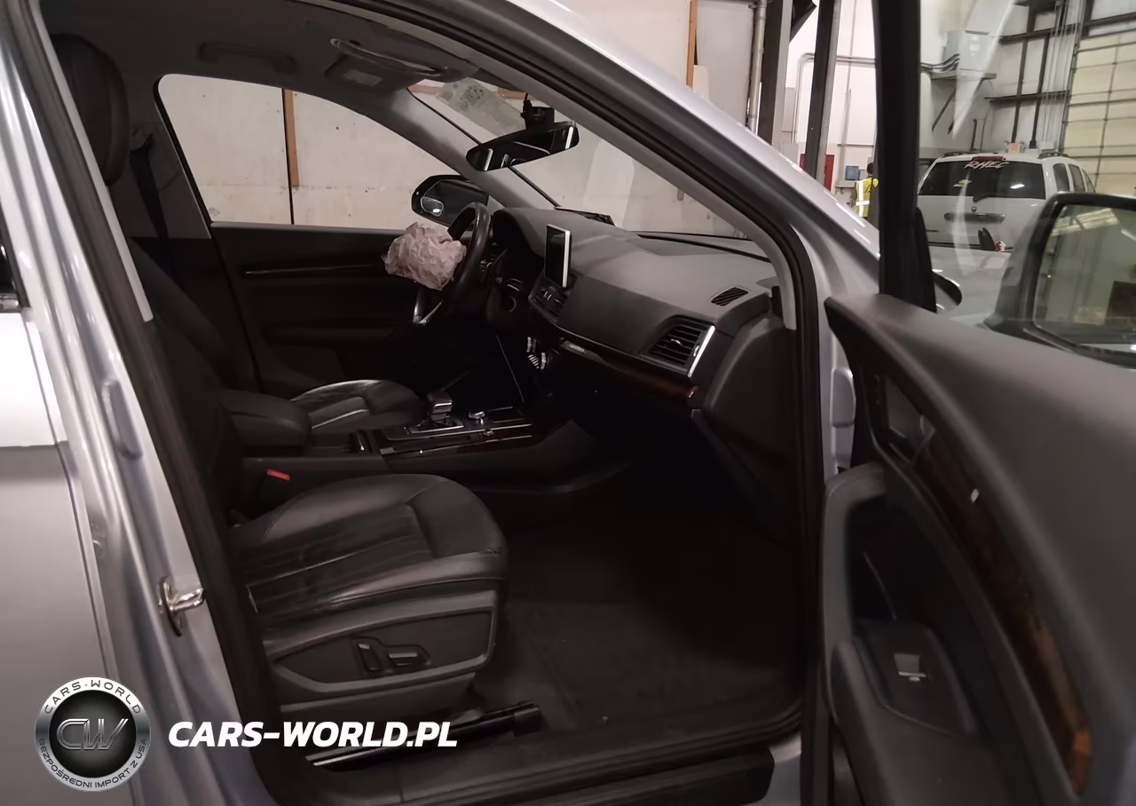 2018 Audi Q5 2.0T Premium-2.0T Tech Premium VIN:WA1ANAFY4J2199420 - 5