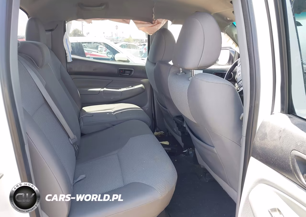 2015 Toyota Tacoma Base V6 VIN:3TMLU4EN5FM175637 - 8