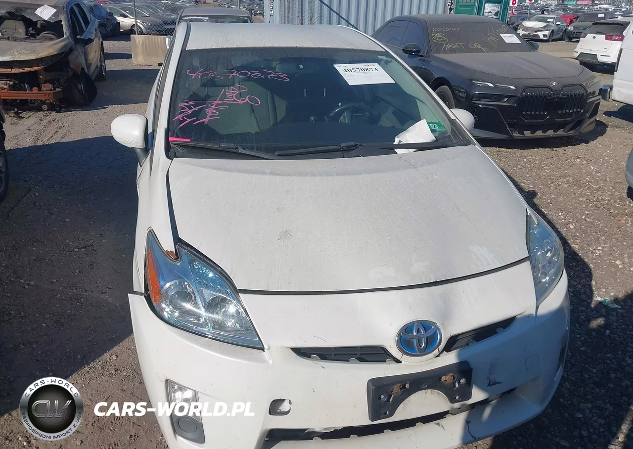 2011 Toyota Prius Two VIN:JTDKN3DU7B0272301 - 12