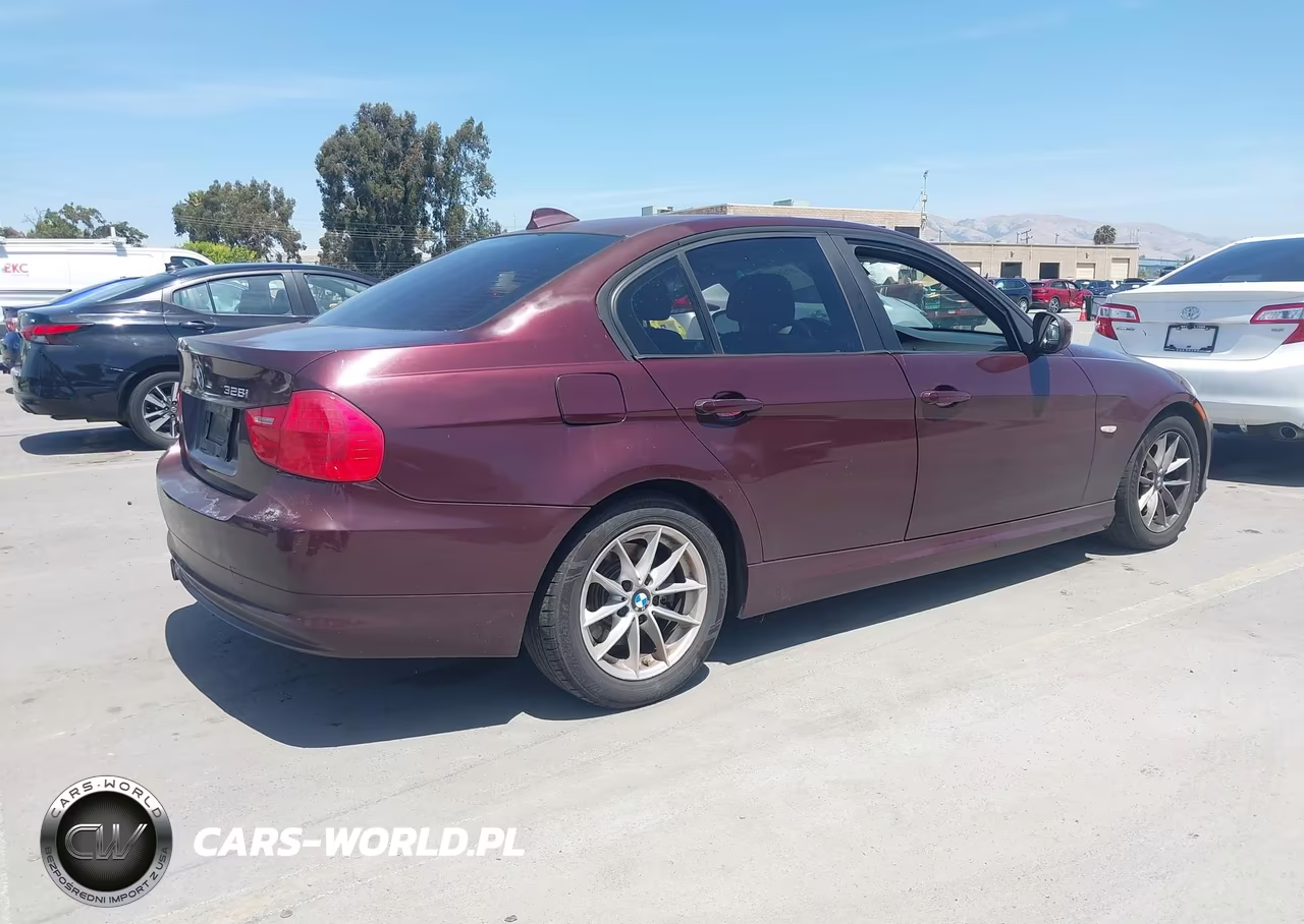 2010 BMW 328I VIN:WBAPH5G56ANM70881 - 4