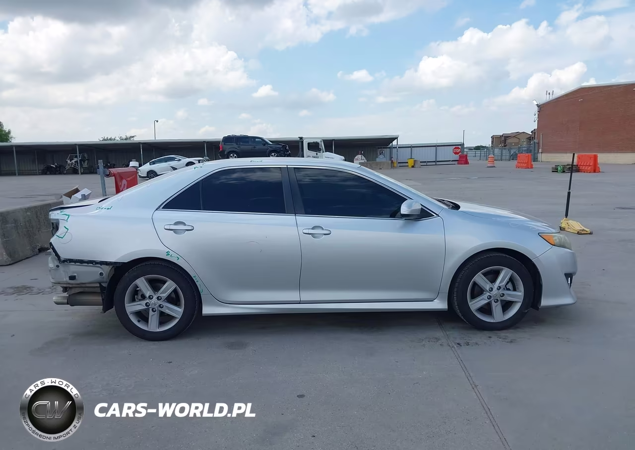 2014 Toyota Camry Se VIN:4T1BF1FK4EU319001 - 14