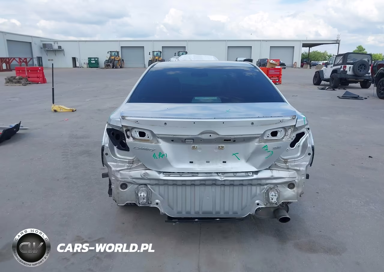 2014 Toyota Camry Se VIN:4T1BF1FK4EU319001 - 17