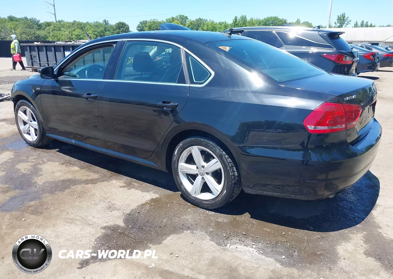 2015 Volkswagen Passat 1.8T Limited Edition VIN:1VWAT7A34FC115928 - 3
