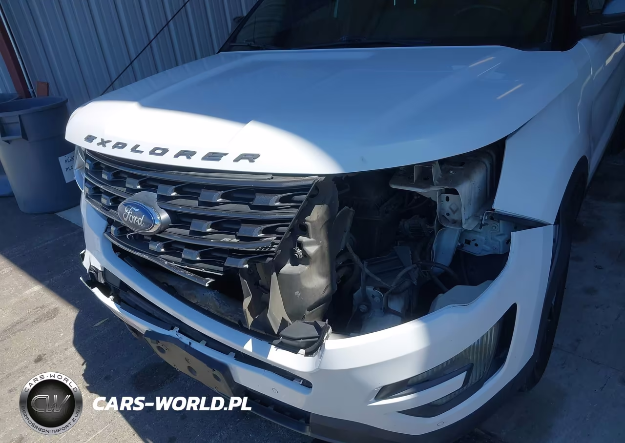 2017 Ford Explorer Xlt VIN:1FM5K7D84HGA60953 - 6