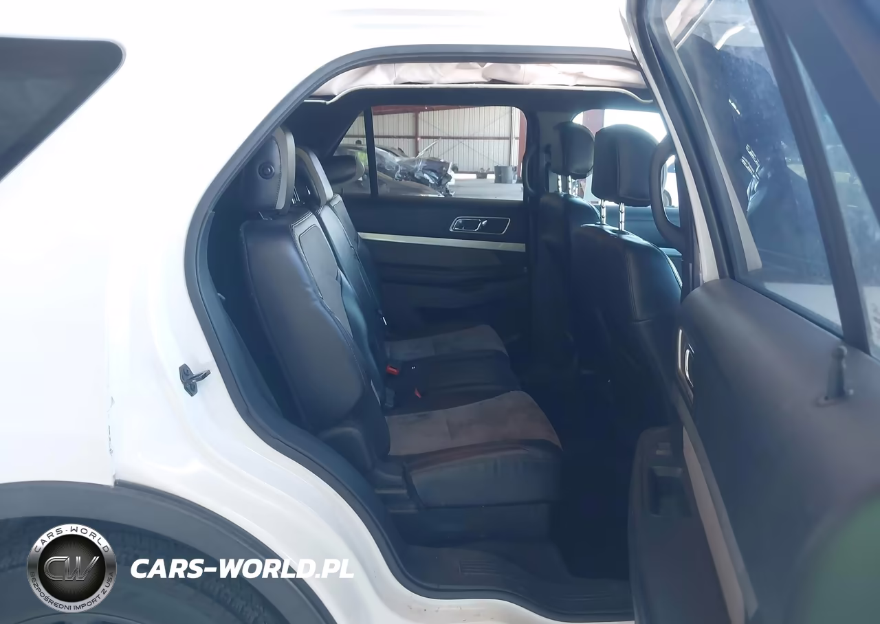 2017 Ford Explorer Xlt VIN:1FM5K7D84HGA60953 - 8