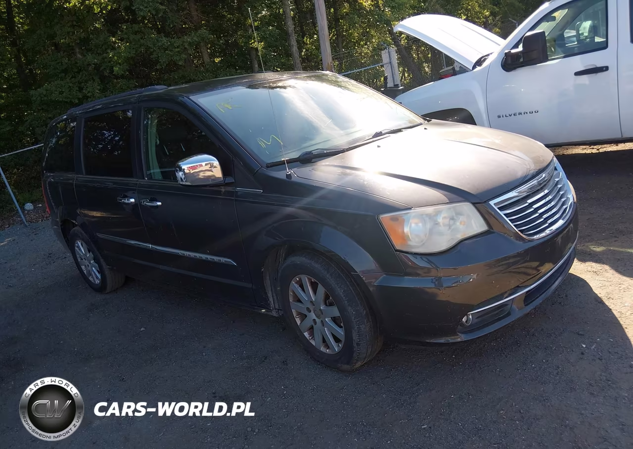 2011 Chrysler Town & Country Touring-L