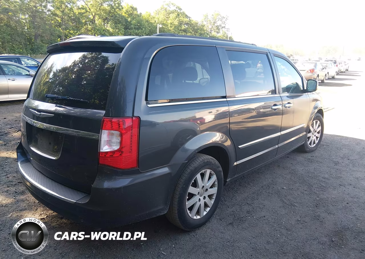2011 Chrysler Town & Country Touring-L VIN:2A4RR8DG4BR713344 - 4