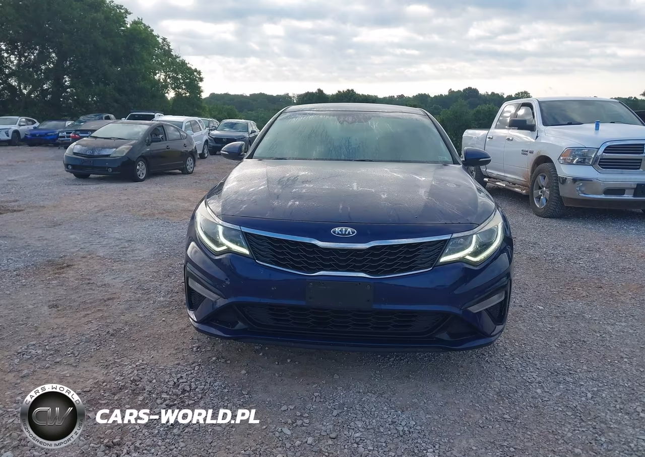 2019 Kia Optima Lx VIN:5XXGT4L39KG340610 - 12