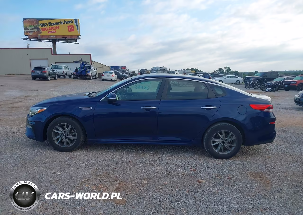 2019 Kia Optima Lx VIN:5XXGT4L39KG340610 - 14
