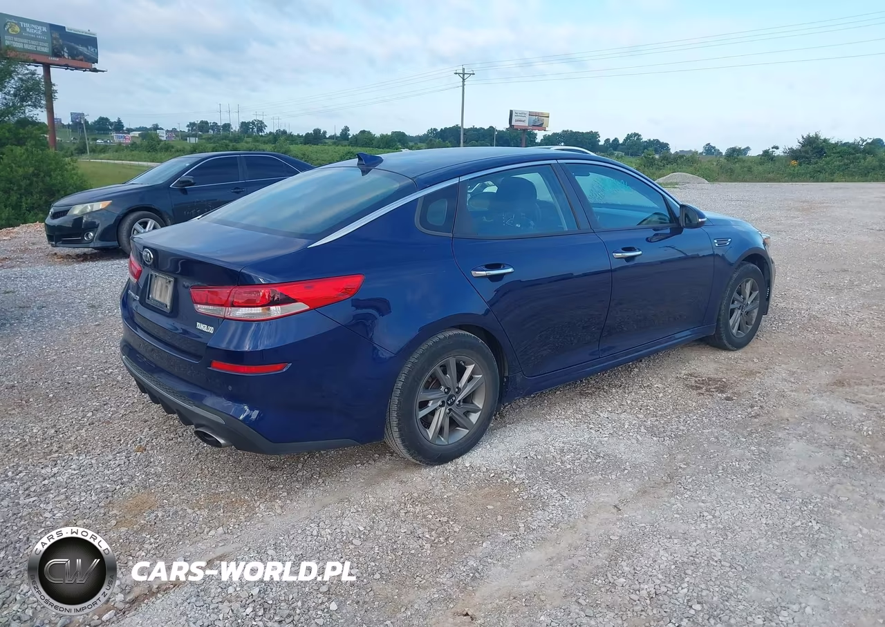 2019 Kia Optima Lx VIN:5XXGT4L39KG340610 - 4