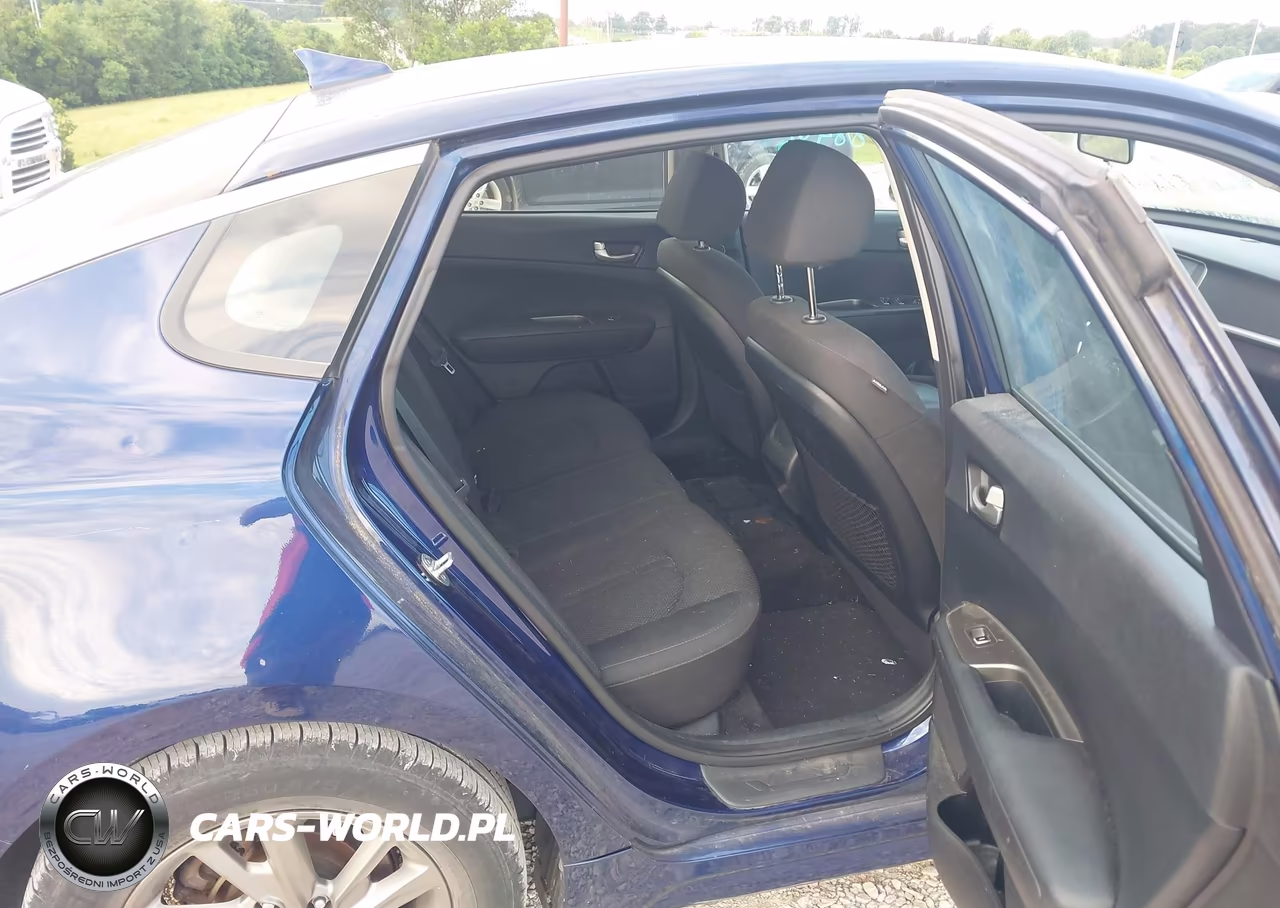 2019 Kia Optima Lx VIN:5XXGT4L39KG340610 - 8