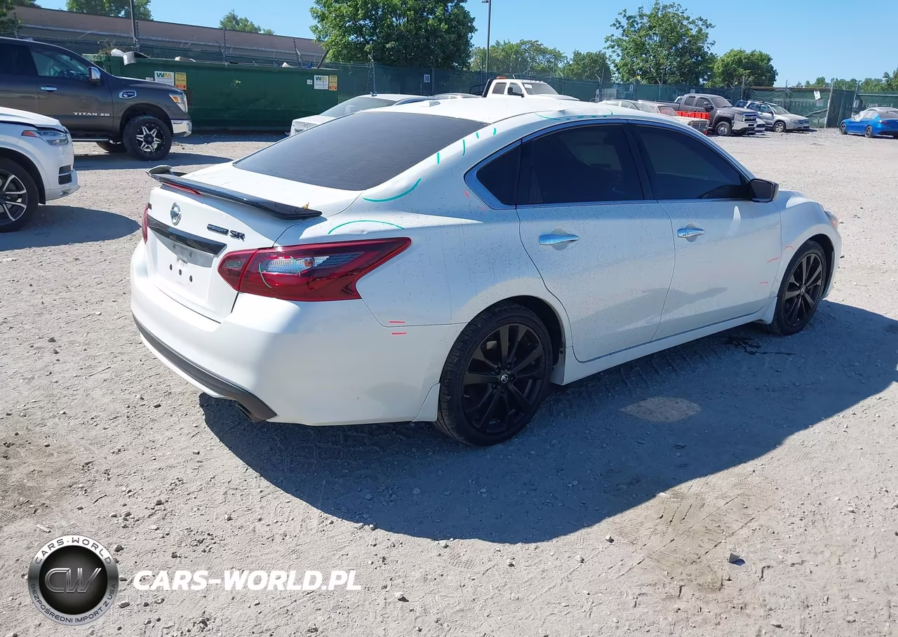 2018 Nissan Altima 2.5 Sr VIN:1N4AL3AP5JC298317 - 4