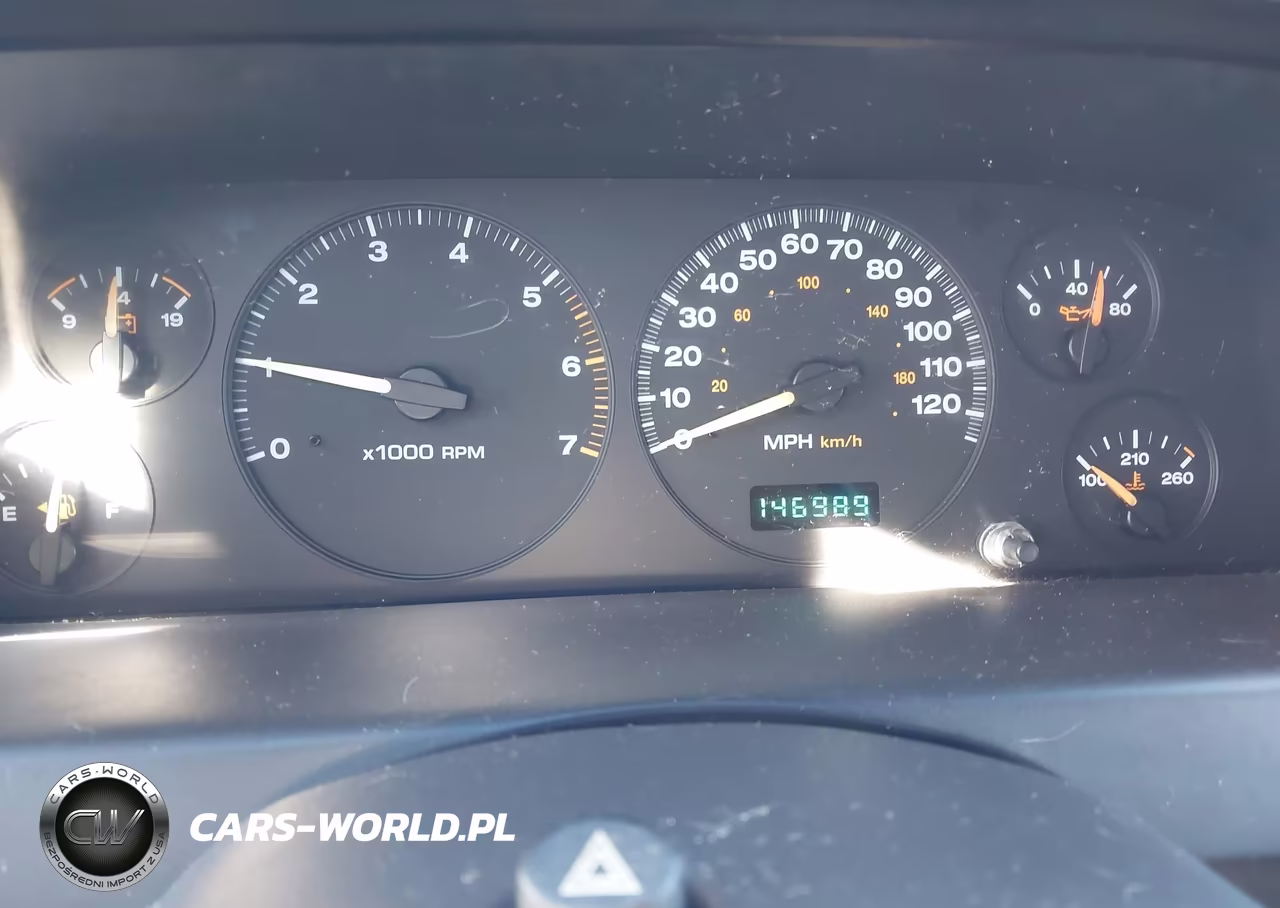 1999 Jeep Grand Cherokee Laredo VIN:1J4GW58S5XC561541 - 7