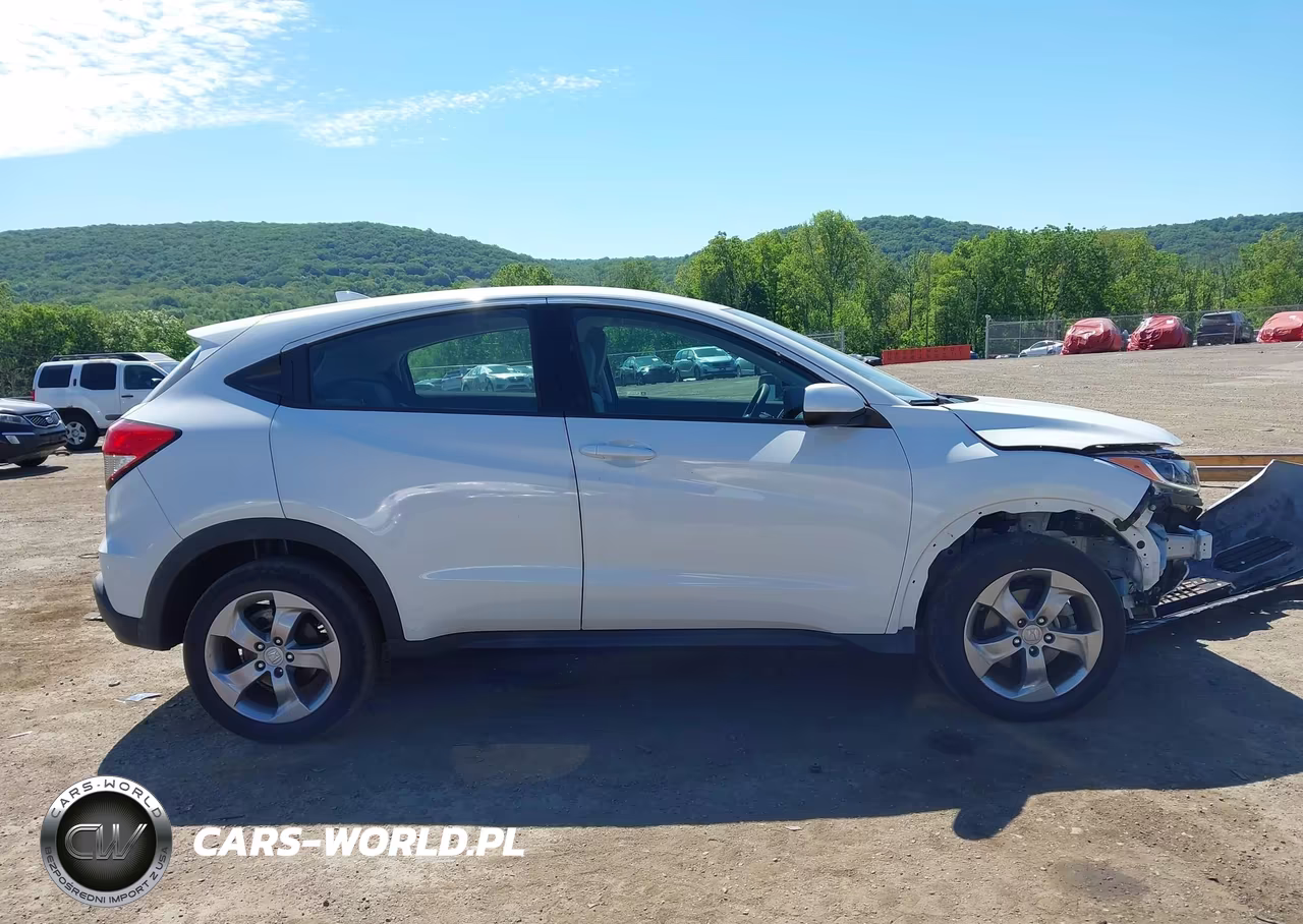 2022 Honda Hr-V Awd Lx VIN:3CZRU6H38NM724241 - 14