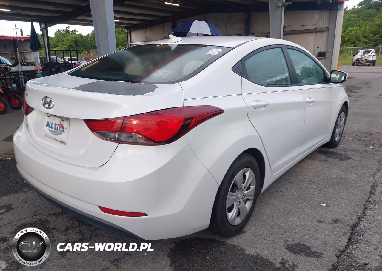 2016 Hyundai Elantra Se VIN:5NPDH4AE5GH712383 - 4
