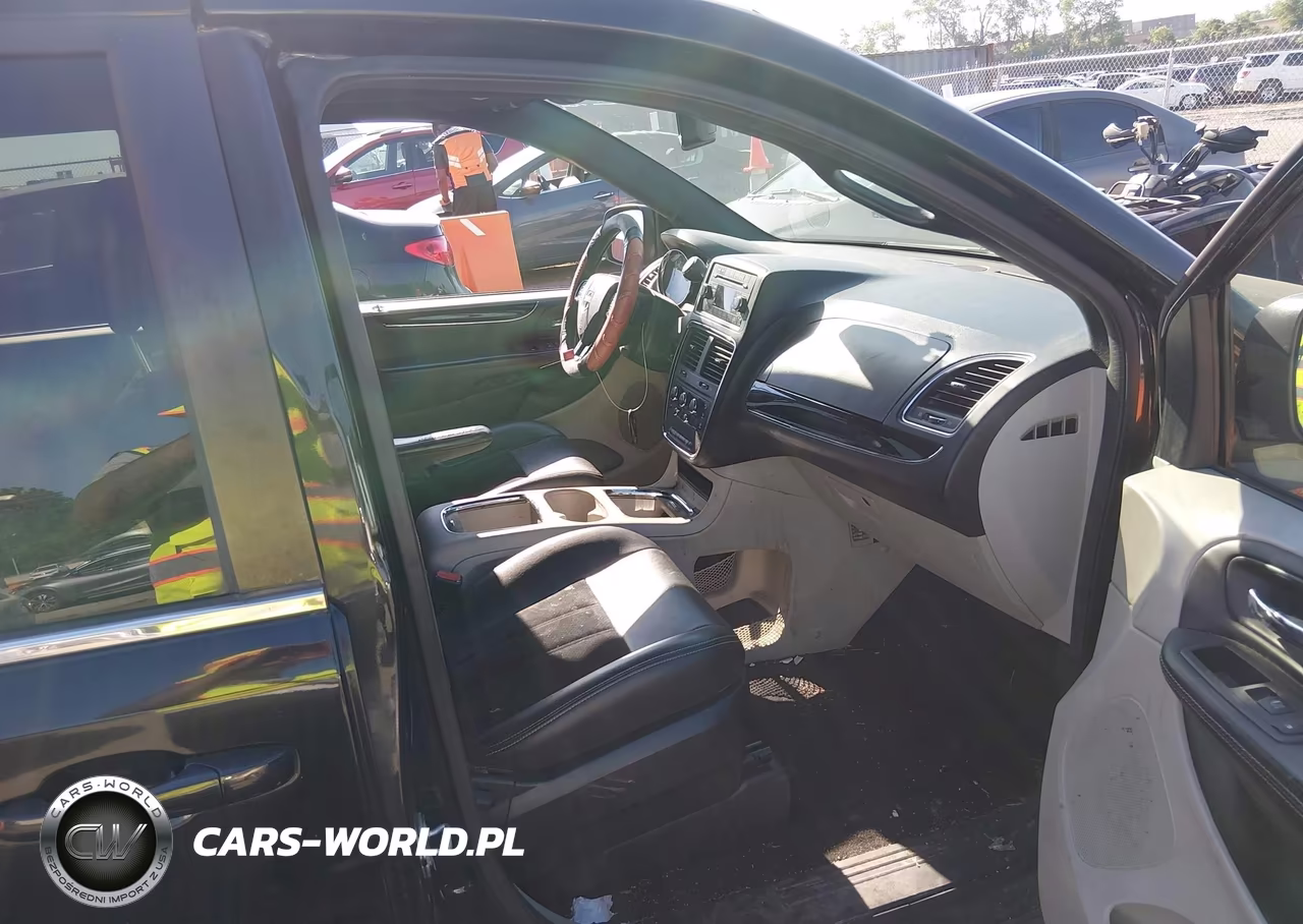 2017 Dodge Grand Caravan Sxt VIN:2C4RDGCG2HR604776 - 5