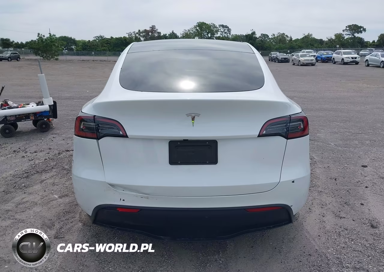 2024 Tesla Model Y Long Range Single Motor Rear-Wheel Drive-Rwd VIN:7SAYGDED7RF041180 - 14