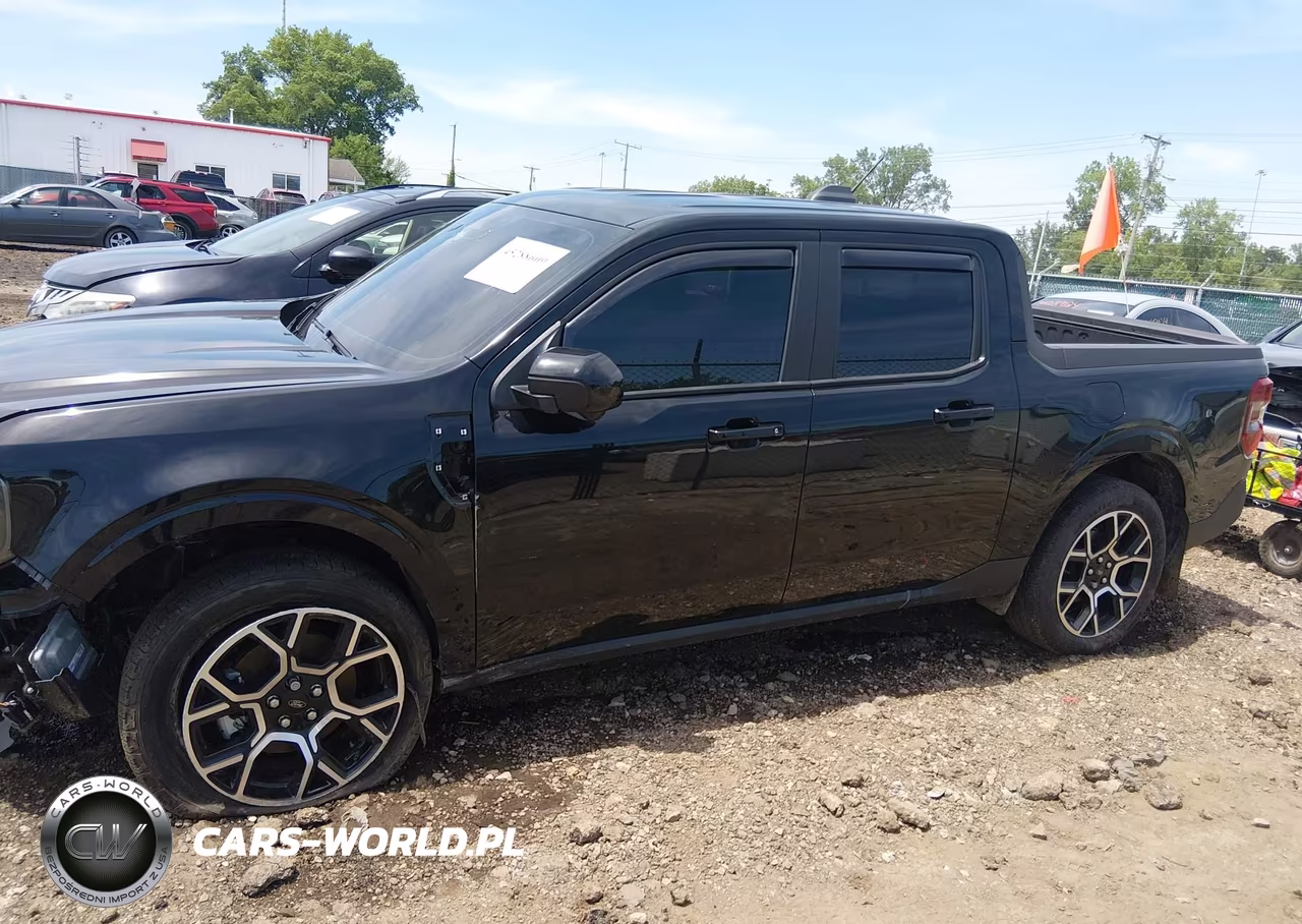 2025 Ford Maverick Lariat VIN:3FTTW8SA8SRB07977 - 14