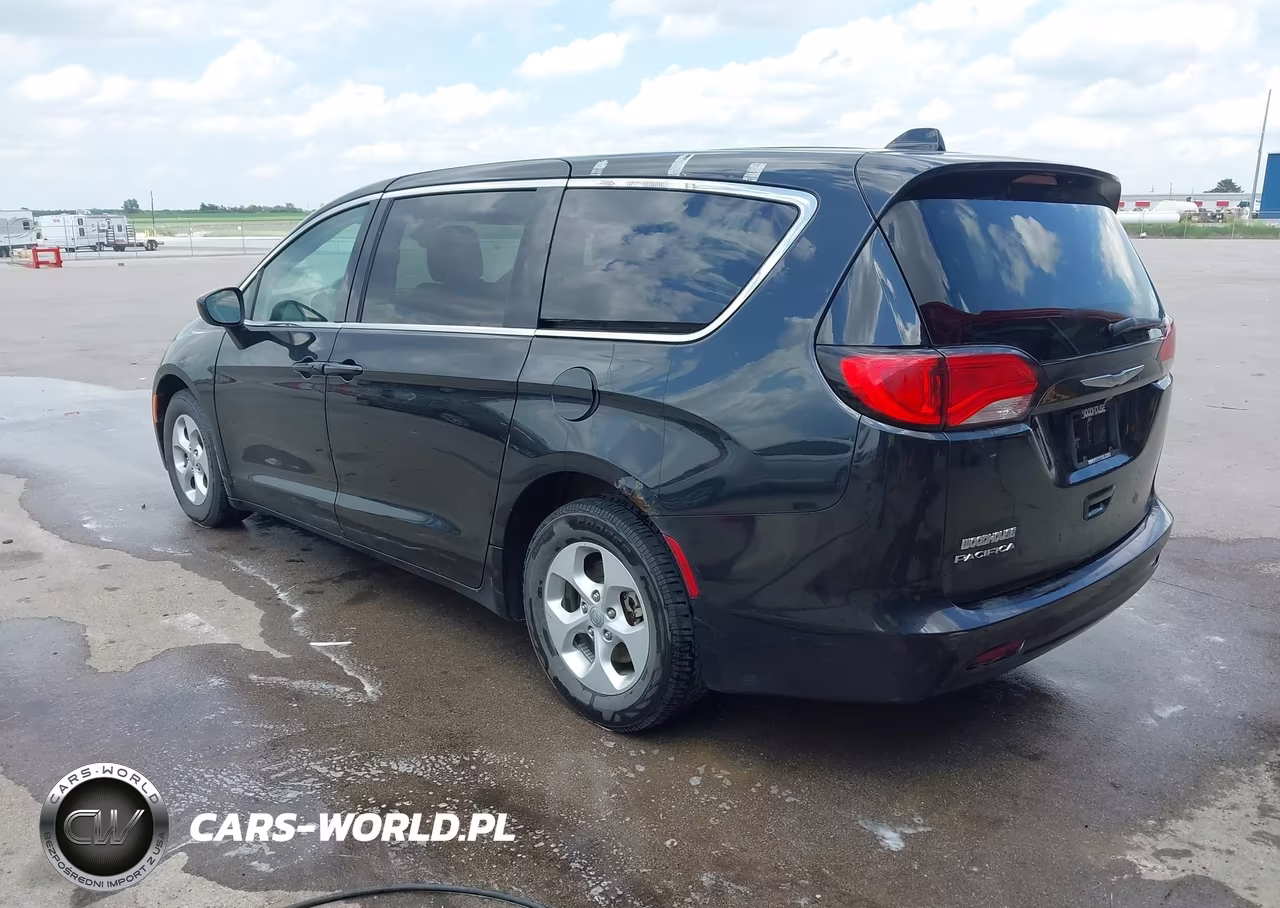 2017 Chrysler Pacifica Lx VIN:2C4RC1CG1HR522005 - 3