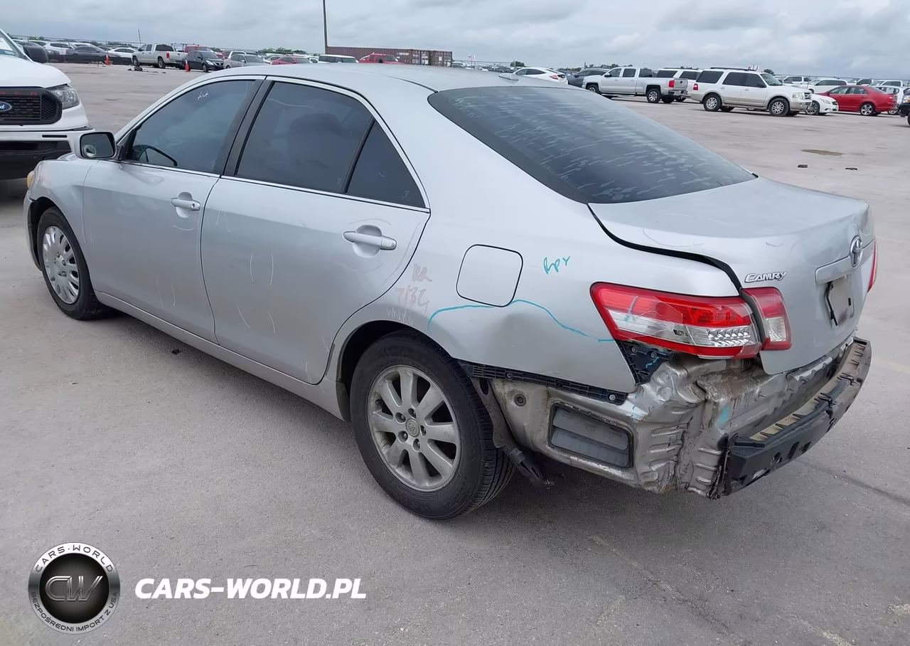 2010 Toyota Camry Le VIN:4T1BF3EK5AU041393 - 3