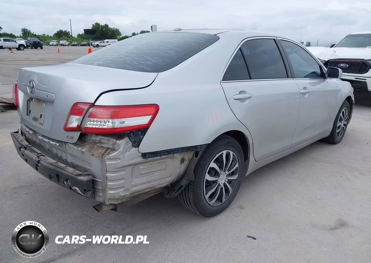 2010 Toyota Camry Le VIN:4T1BF3EK5AU041393 - 4