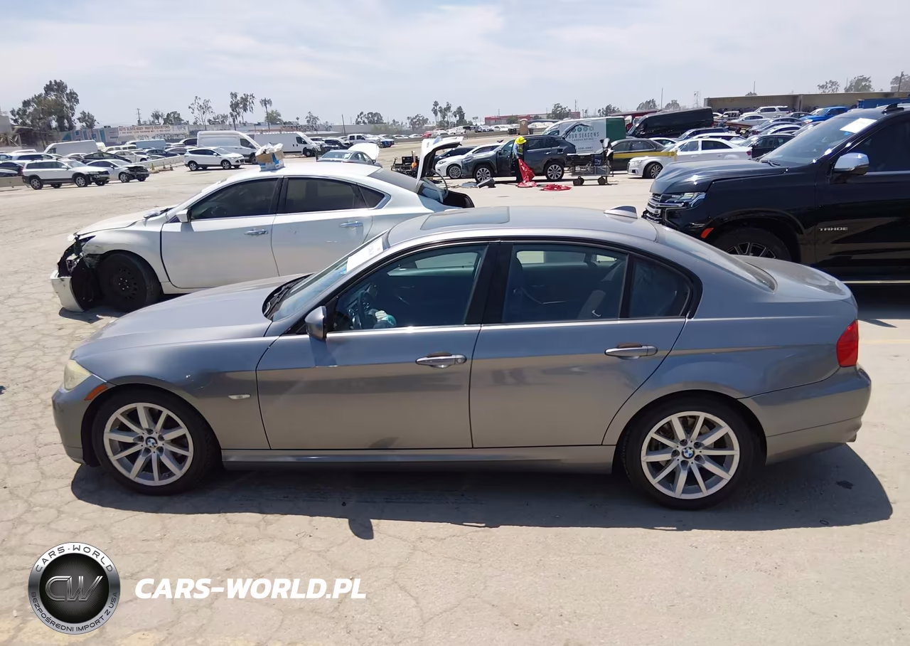 2010 BMW 328I VIN:WBAPH5G56ANM70217 - 14