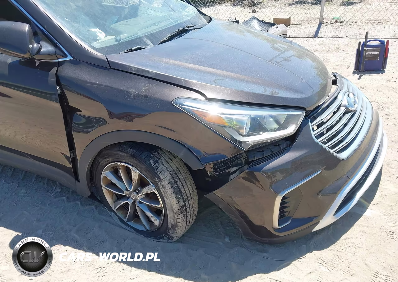 2018 Hyundai Santa Fe Se VIN:KM8SM4HF4JU276992 - 18