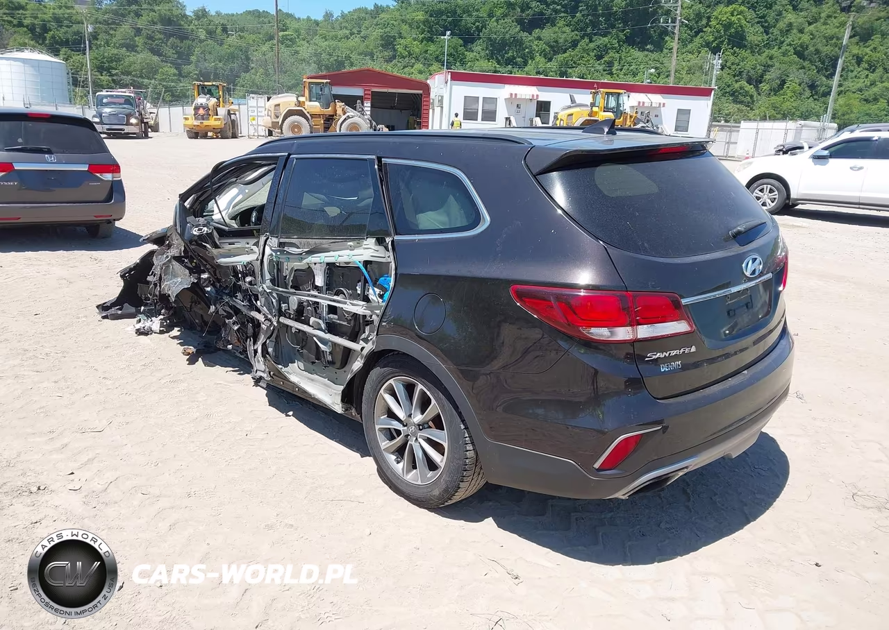 2018 Hyundai Santa Fe Se VIN:KM8SM4HF4JU276992 - 3