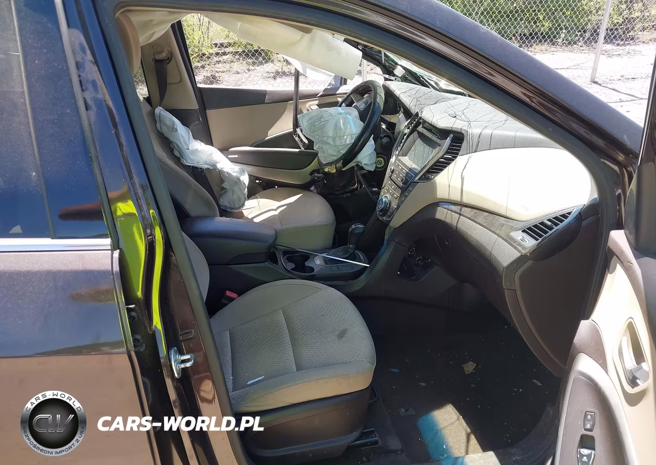 2018 Hyundai Santa Fe Se VIN:KM8SM4HF4JU276992 - 5
