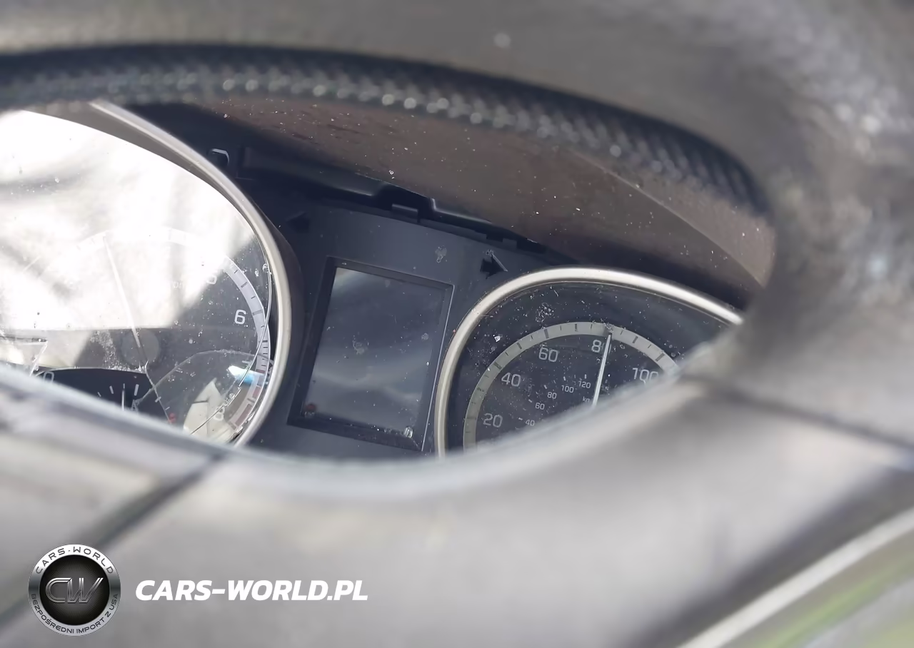 2018 Hyundai Santa Fe Se VIN:KM8SM4HF4JU276992 - 7