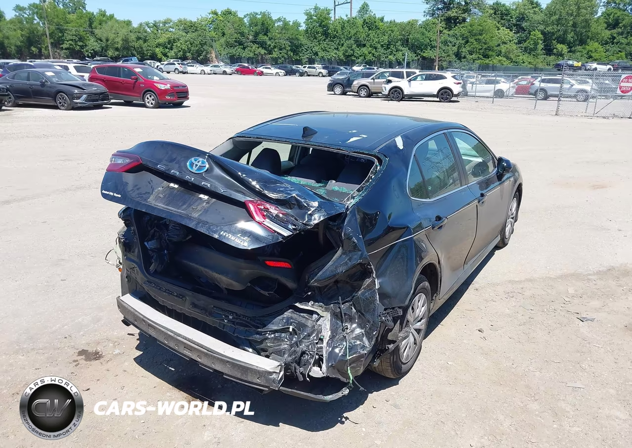 2021 Toyota Camry Le Hybrid VIN:4T1C31AK6MU560481 - 17