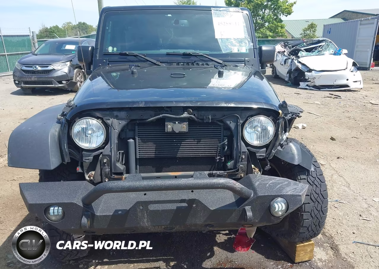 2016 Jeep Wrangler Unlimited Sport VIN:1C4HJWDG6GL105841 - 6